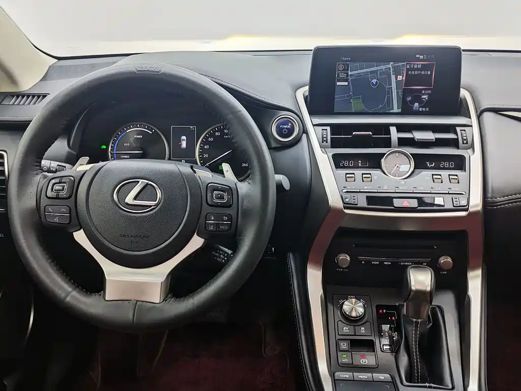 Lexus NX 2021 — фото 11