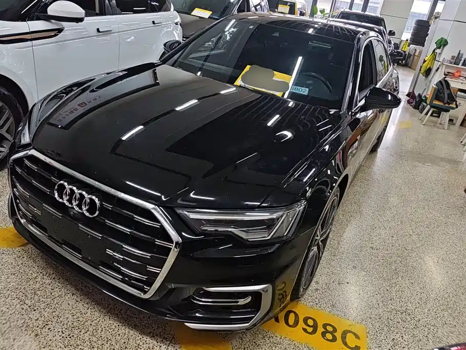 Audi A6L 2023