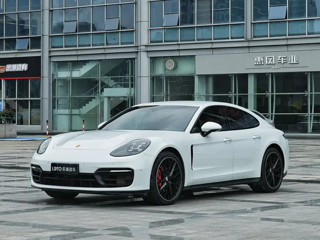 Porsche Panamera 2021 — фото 1