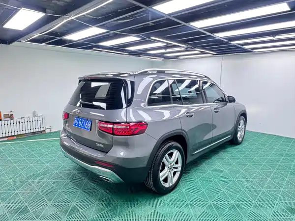 Mercedes-Benz GLB 2021