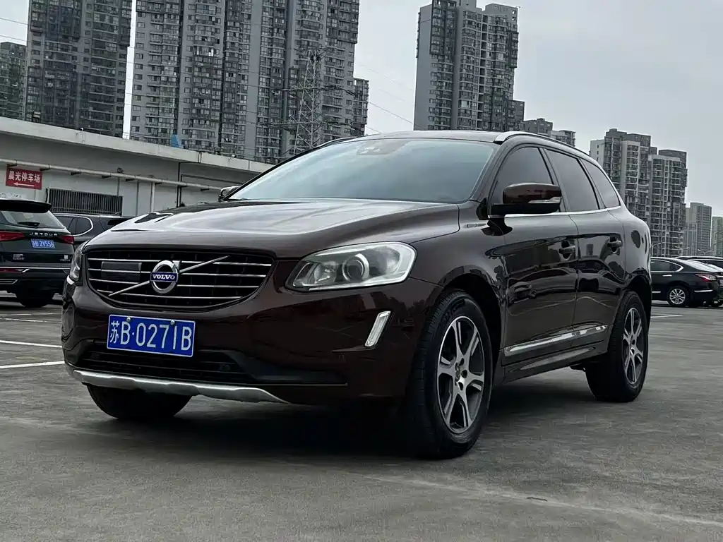 Volvo XC60 2014 — фото 1