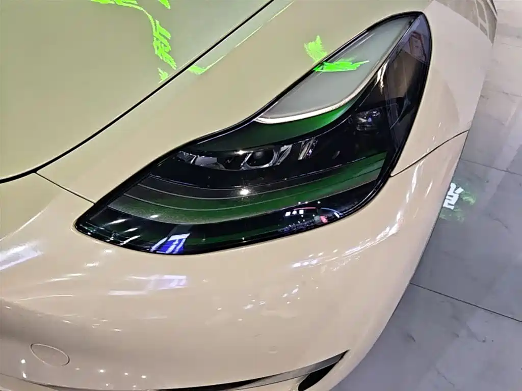 Tesla Model Y 2021 — фото 24