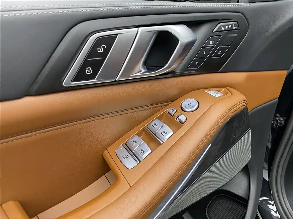 BMW X7 2023 — фото 22