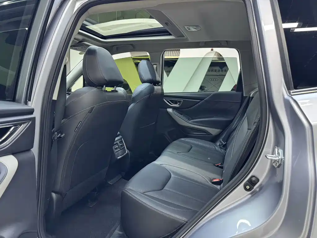 Subaru Forester 2024 — фото 14