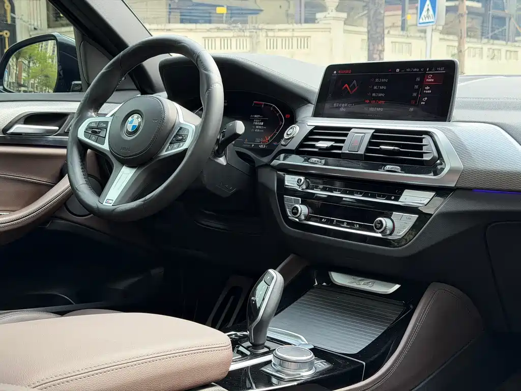 BMW X4 2021 — фото 7