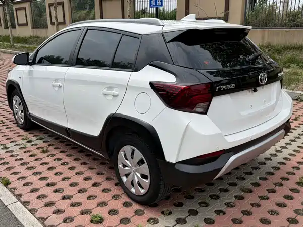 Toyota Yaris L 2022