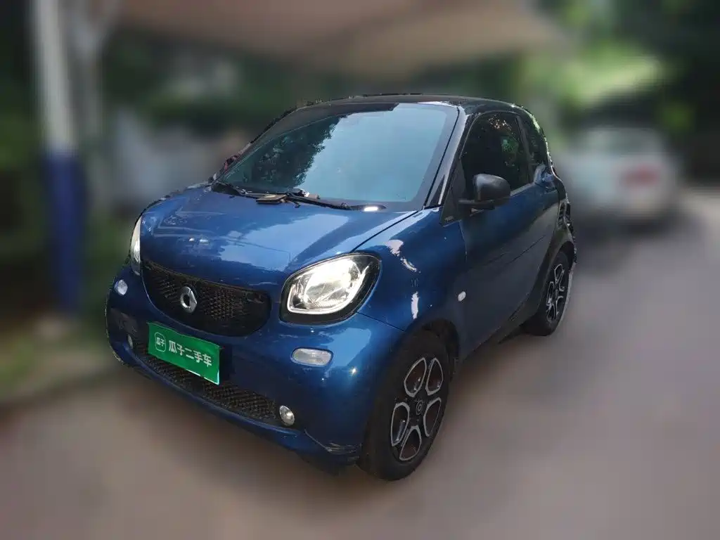 smart fortwo 2017 — фото 1
