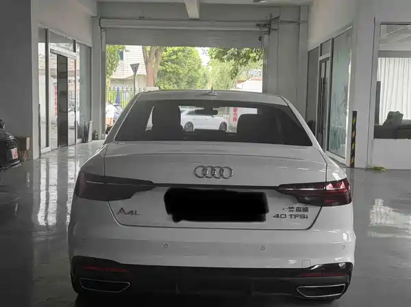 Audi A4L 2023