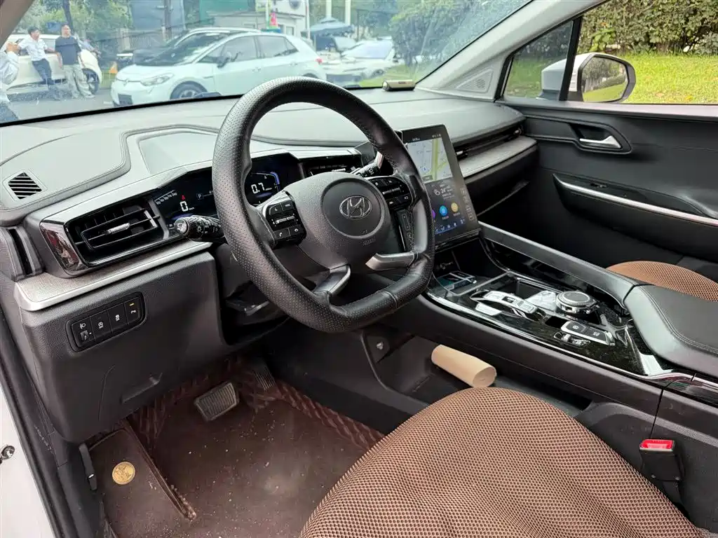 Hyundai Custo 2023