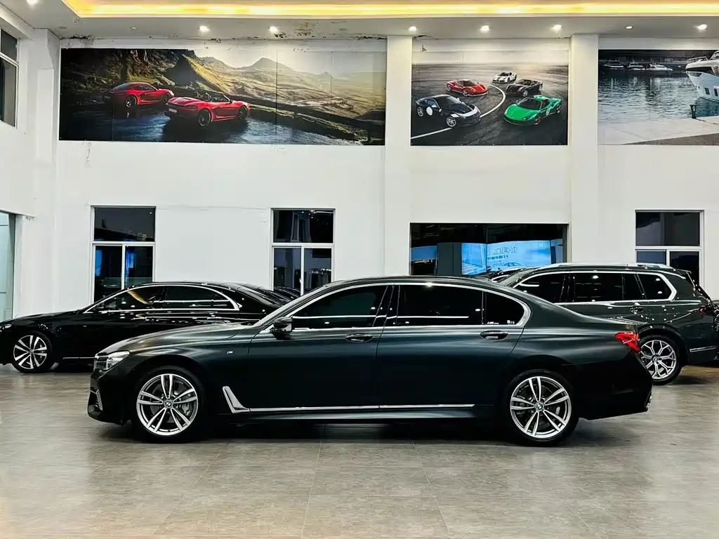 BMW 7 Series 2019 — фото 3