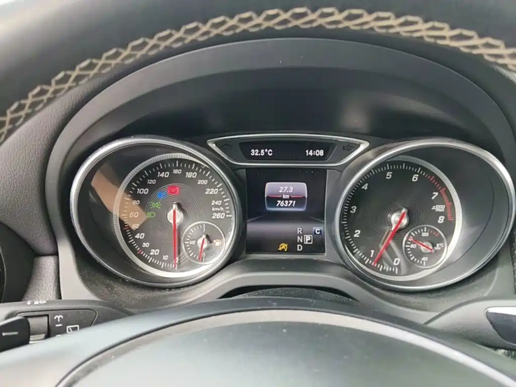 Mercedes-Benz GLA 2018 — фото 12