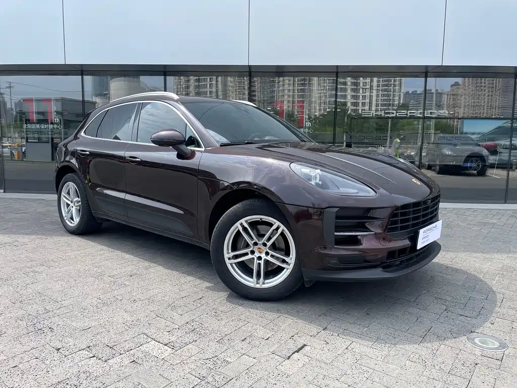 Porsche Macan 2021