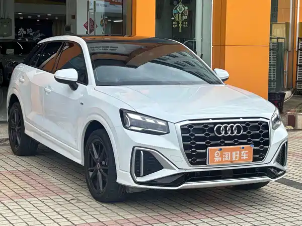 Audi Q2L 2023