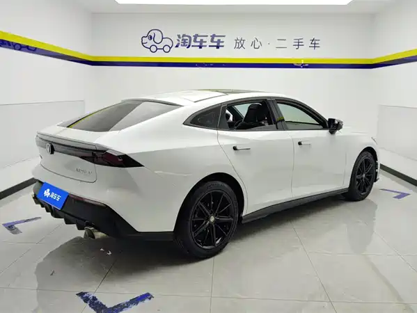 Changan UNI-V 2022
