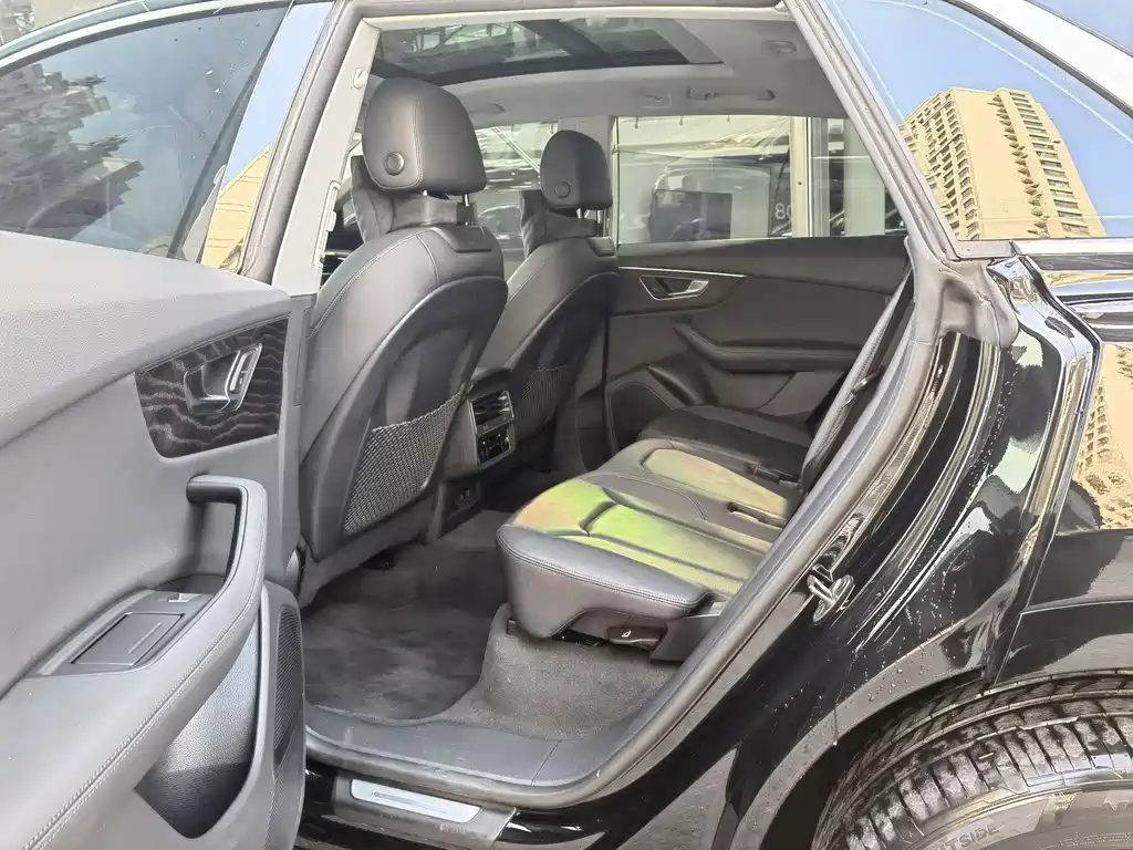 Audi Q8 2024