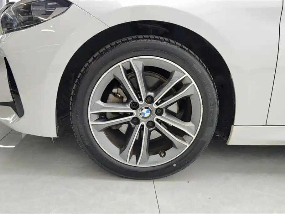 BMW 1 Series 2021