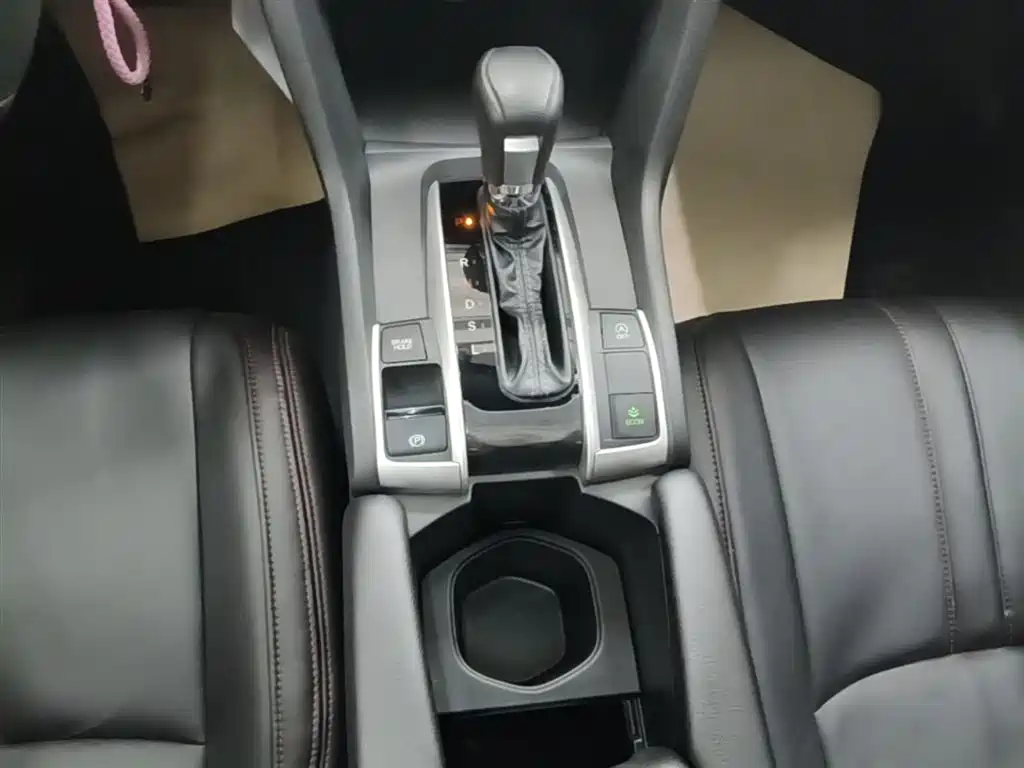 Honda Civic 2017 — фото 14