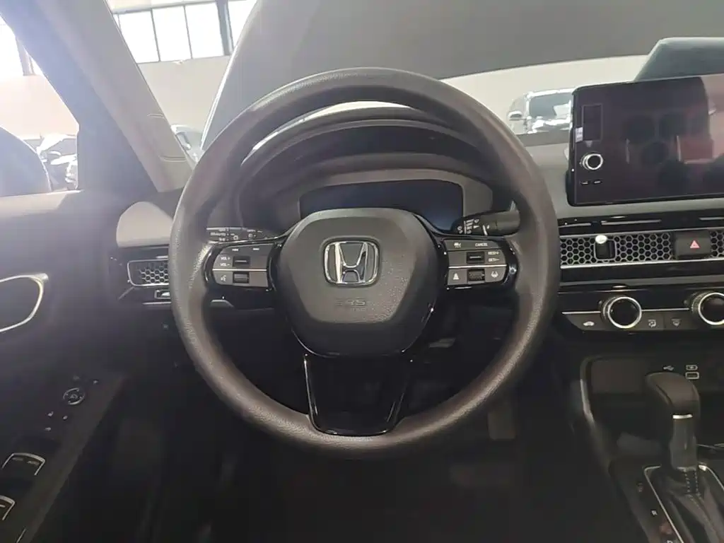 Honda Civic 2023 — фото 11