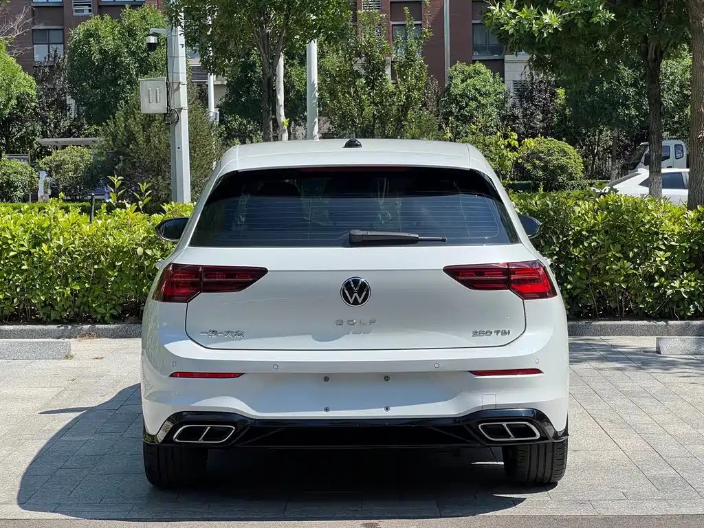 Volkswagen Golf 2022
