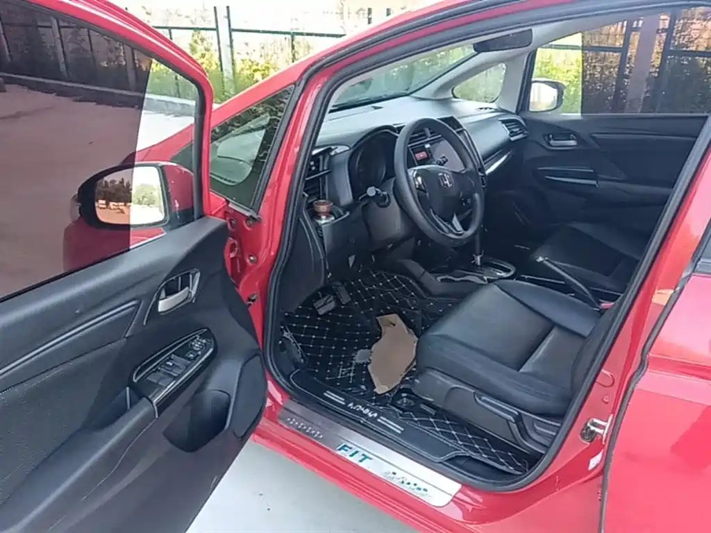 Honda Fit 2014 — фото 12