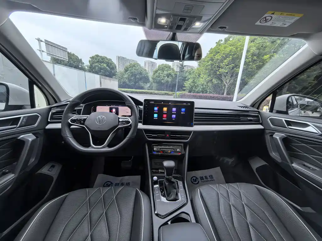 Volkswagen Tiguan L 2022 — фото 10