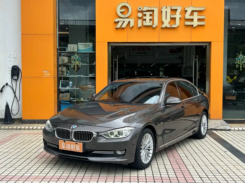 BMW 3 Series 2015 — фото 1
