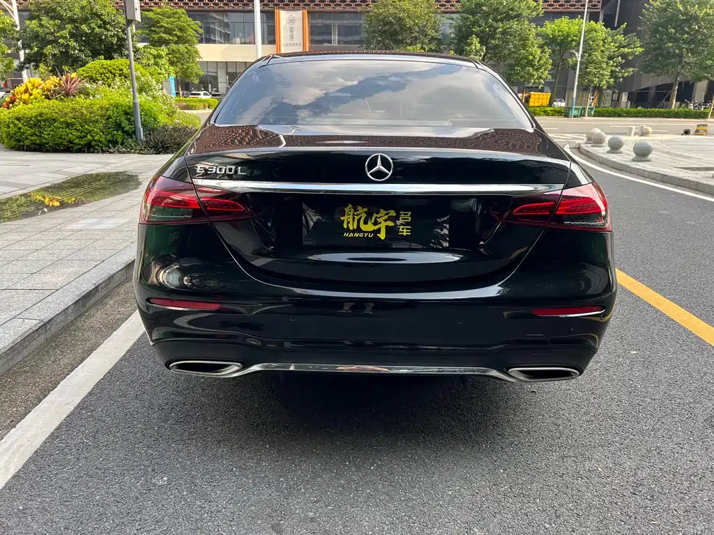 Mercedes-Benz E-Class 2023