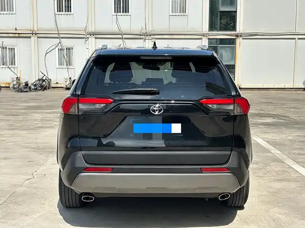 Toyota RAV4 2021
