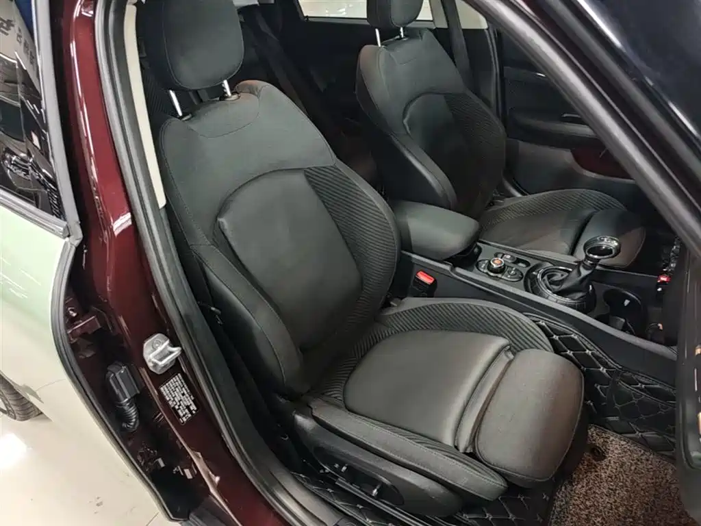 MINI Clubman 2017 — фото 25