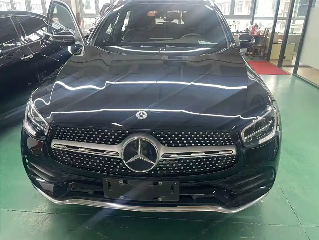Mercedes-Benz GLC 2021 — фото 1
