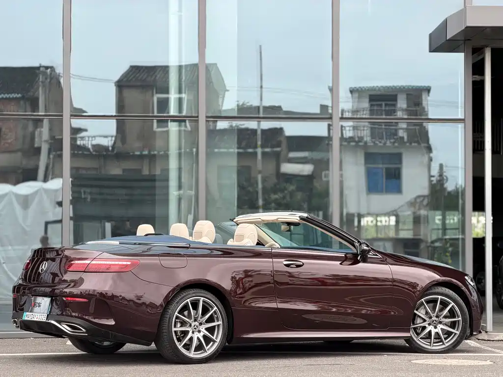 Mercedes-Benz E-Class 2023