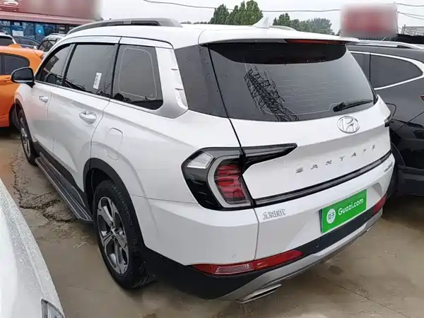 Hyundai Santa Fe 2023