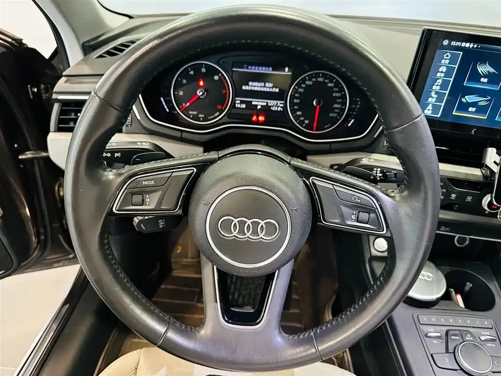 Audi A4L 2017 — фото 13