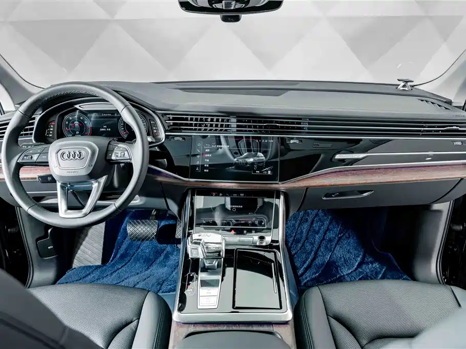Audi Q7 2023 — фото 13