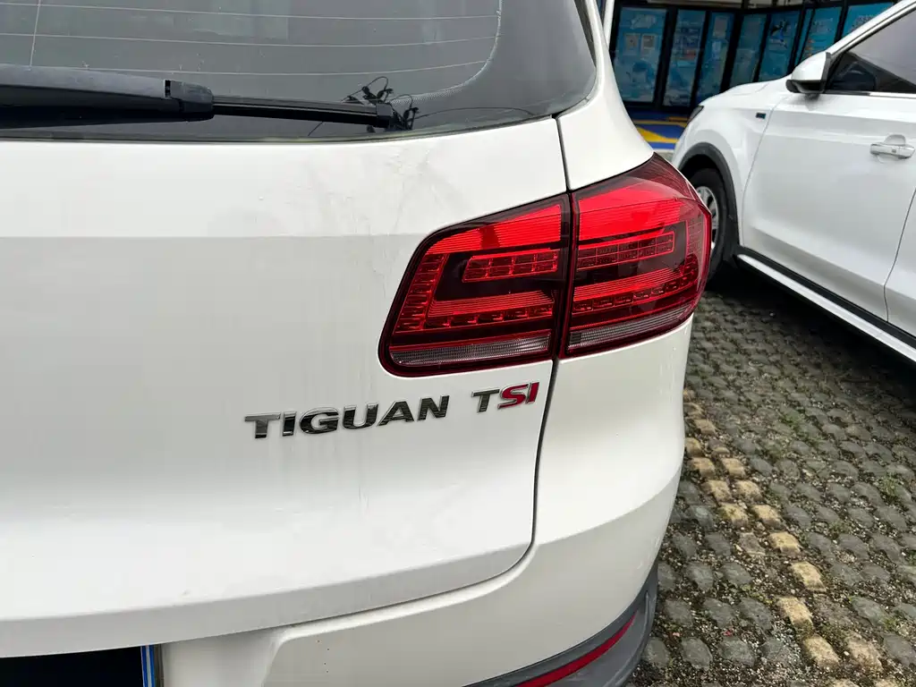 Volkswagen Tiguan 2015 — фото 8