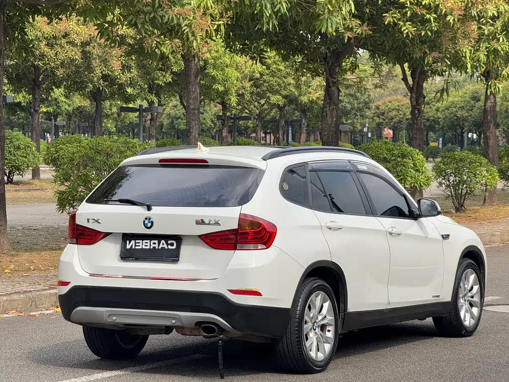 BMW X1 2014 — фото 16
