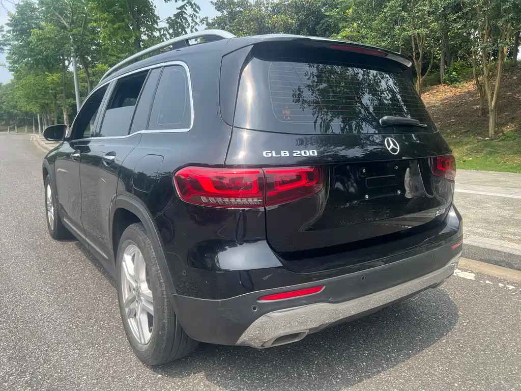 Mercedes-Benz GLB 2021