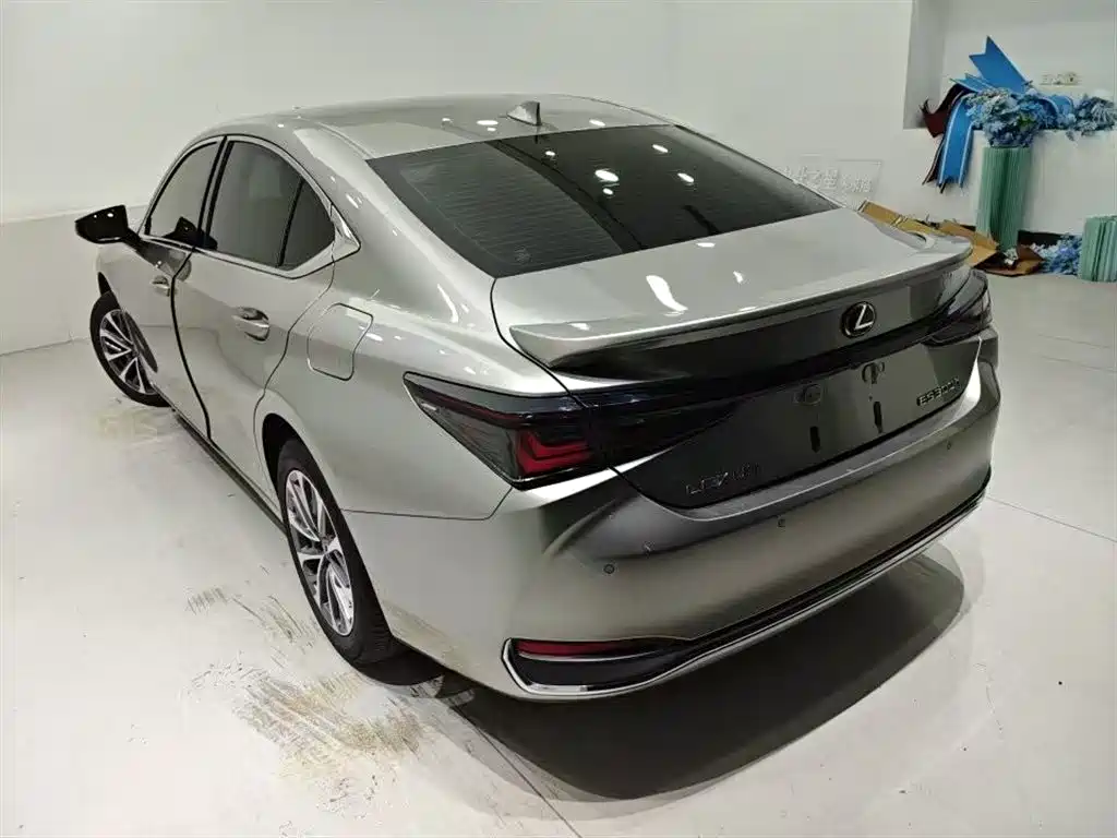 Lexus ES 2026 — фото 12