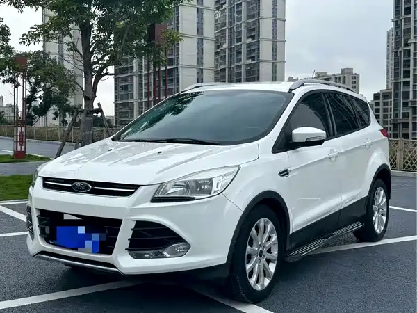 Ford Kuga 2015