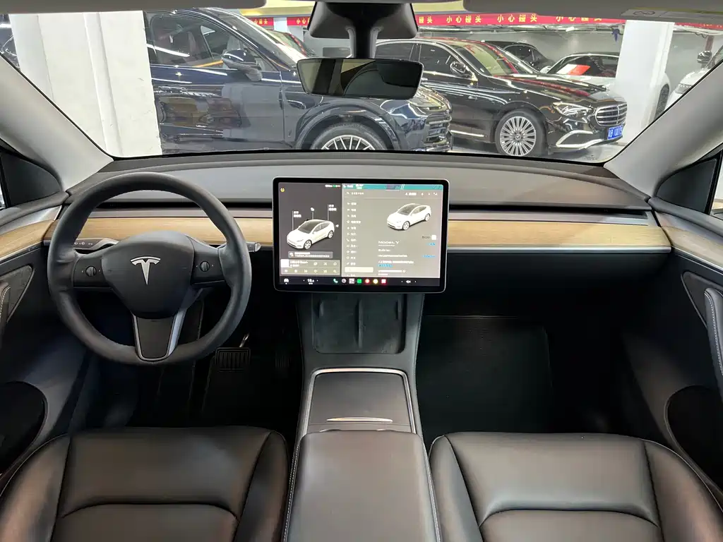 Tesla Model Y 2021 — фото 16