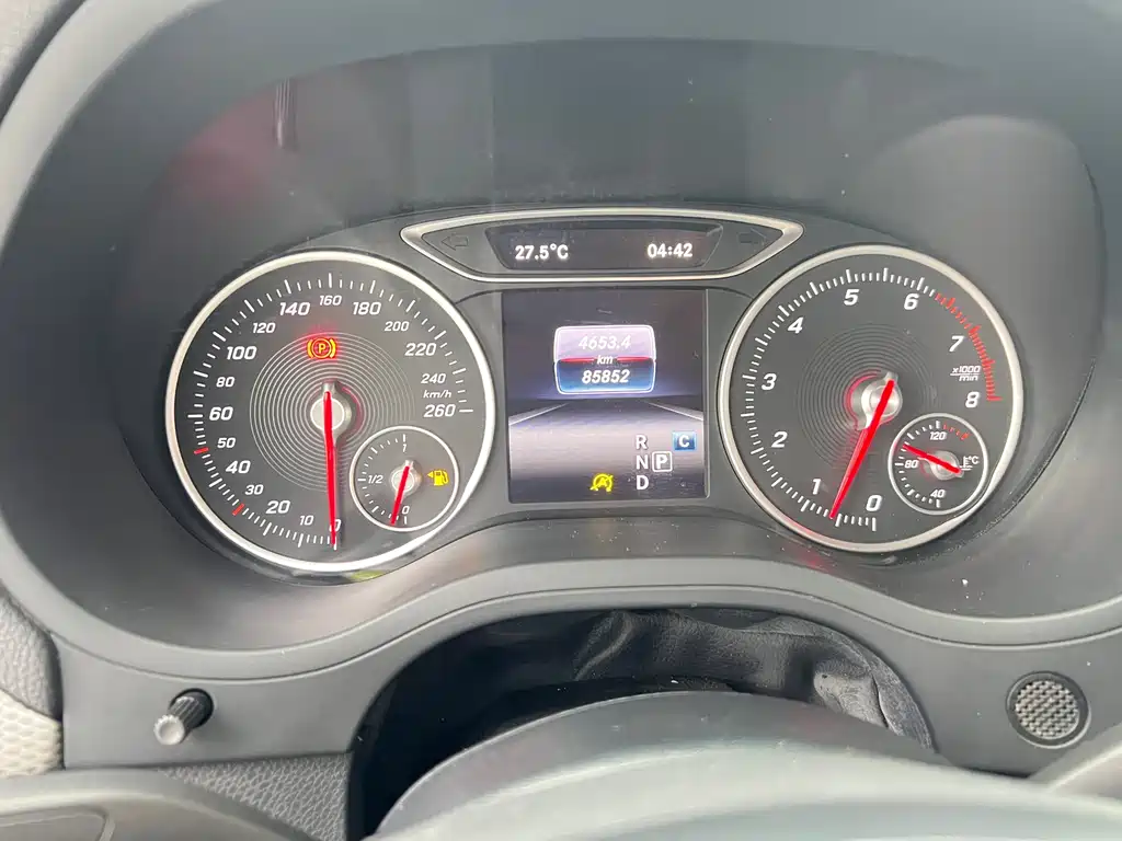 Mercedes-Benz B-Class 2018 — фото 26