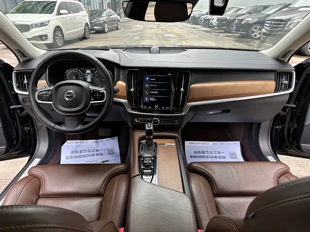 Volvo S90 2018 — фото 11