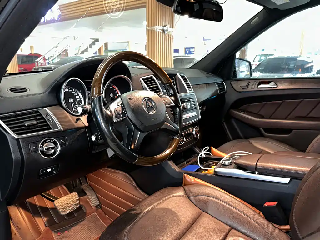 Mercedes-Benz GL-Class 2015 — фото 7