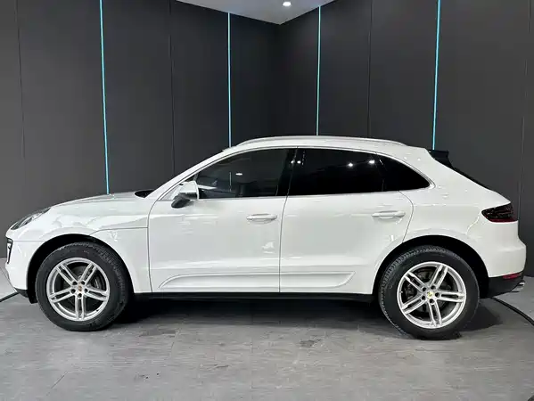 Porsche Macan 2016