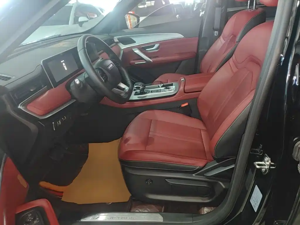 Jetour X70 PLUS 2025 — фото 15