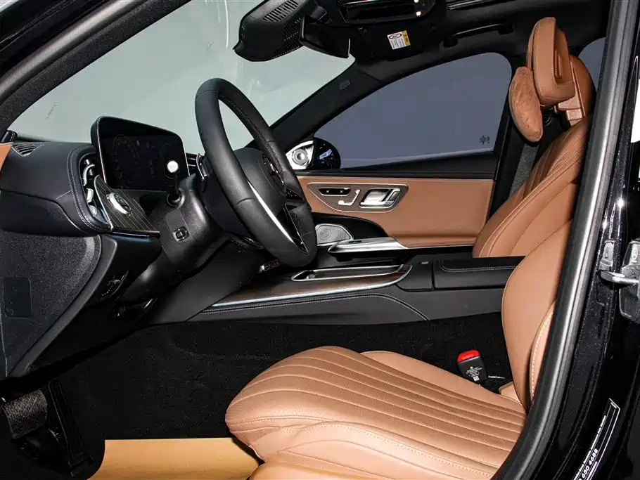 Mercedes-Benz E-Class 2025 — фото 26