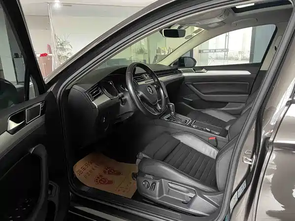 Volkswagen Viloran 2018