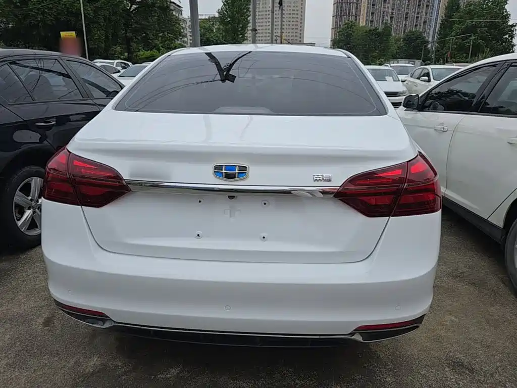 Geely Emgrand 2019