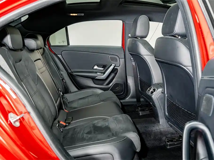 Mercedes-Benz A-Class 2019 — фото 22