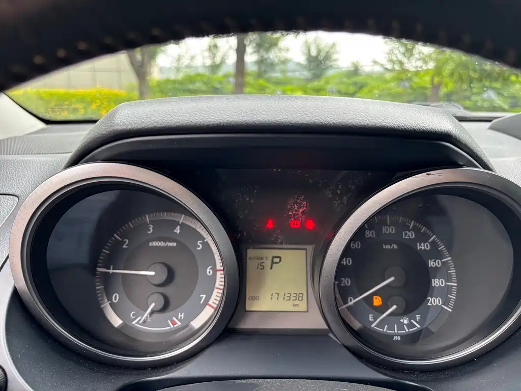 Toyota Prado 2015 — фото 17
